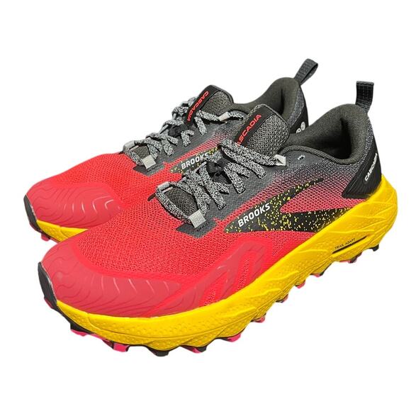 Brooks Cascadia 17 All Terrain Trail Womens Premium Outdoor Running Shoes - Picture 1 of 8